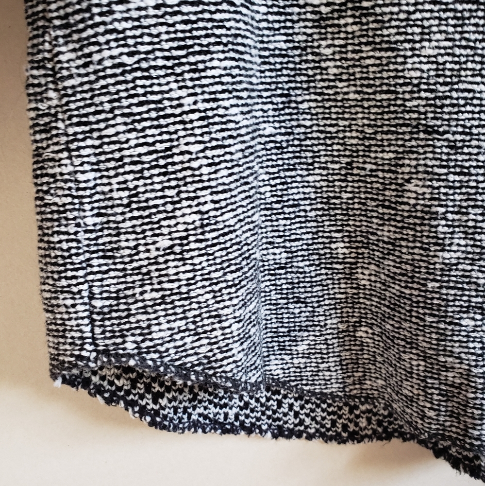 vintage black and white vintage knit 1980s cozy cropped Sweater, women's size M - Picture 5 of 15